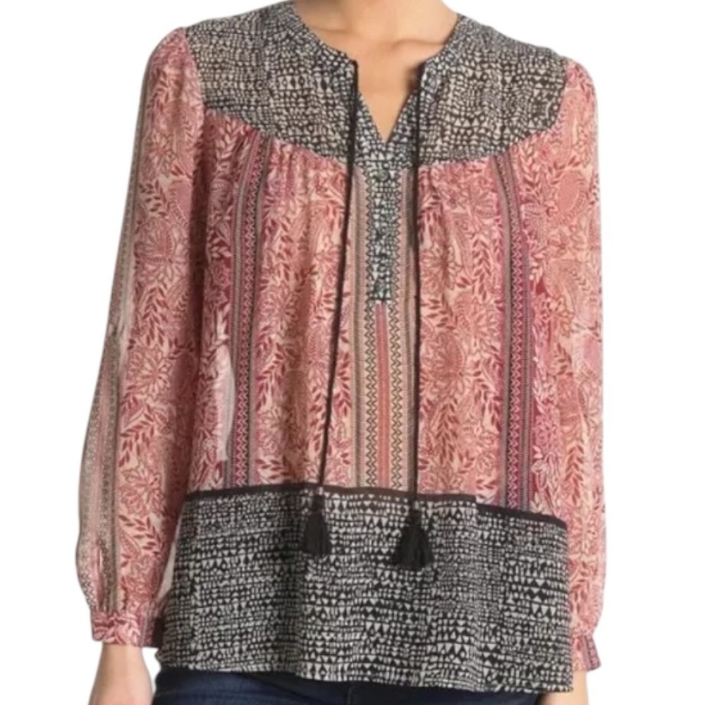 DR2 Women's Tunic Top Size Medium‎ Pink Black Paisley Boho Tassel V-Neck